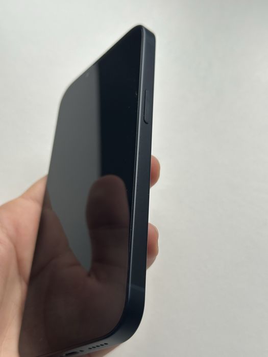 iPhone 13 – 256GB (Preto / Midnight)