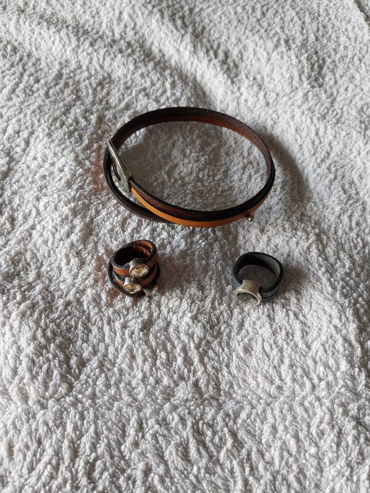 Pulseira e aneis