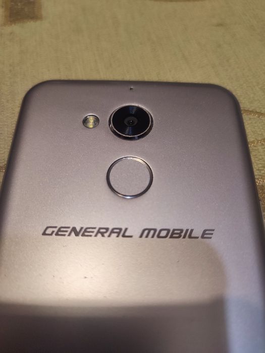 Смартфон General Mobile GM8, 3/32
