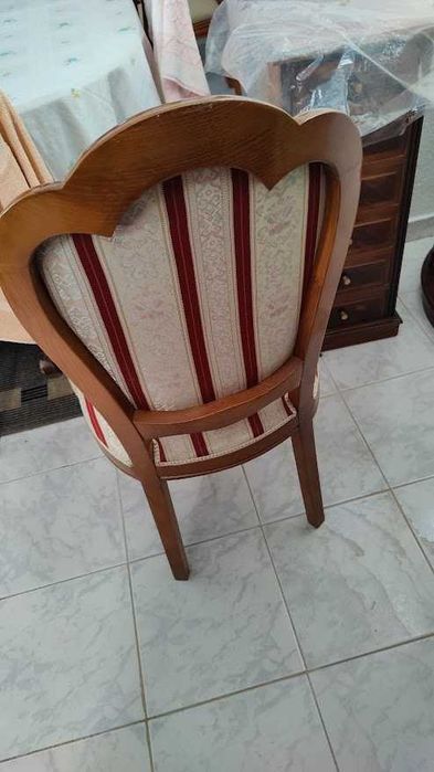 Cadeiras  estofadas Novas