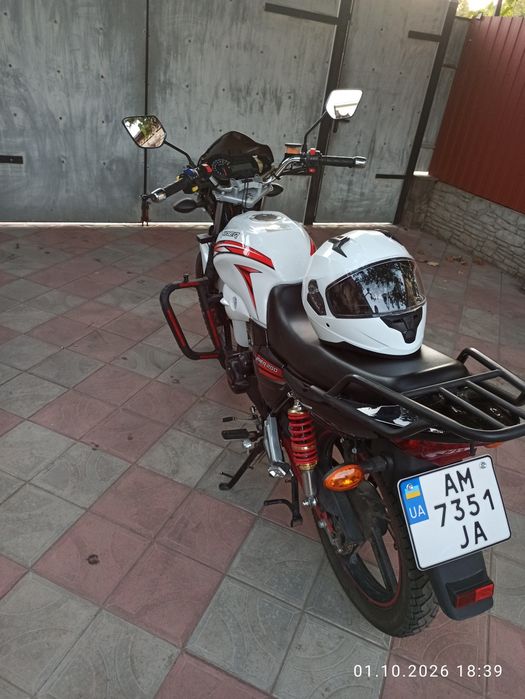 Viper zs200a Білий Лебідь.