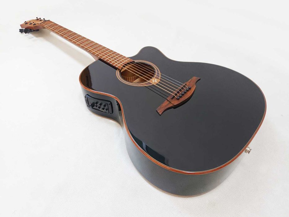 Guitarra violão Lag Tramontane T118ACE