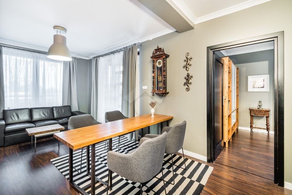 Salwator - 3 pokojowe mieszkanie z tarasem i ogrodem