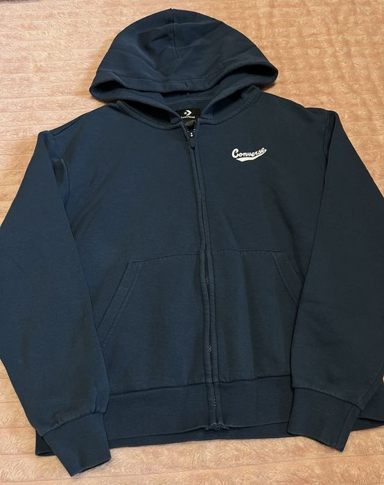 Нова толстовка від Converse