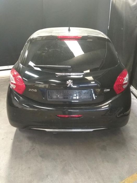 Para peças PEUGEOT 208
