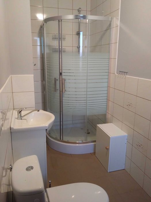 Noclegi-pokoje-kwatery pracownicze