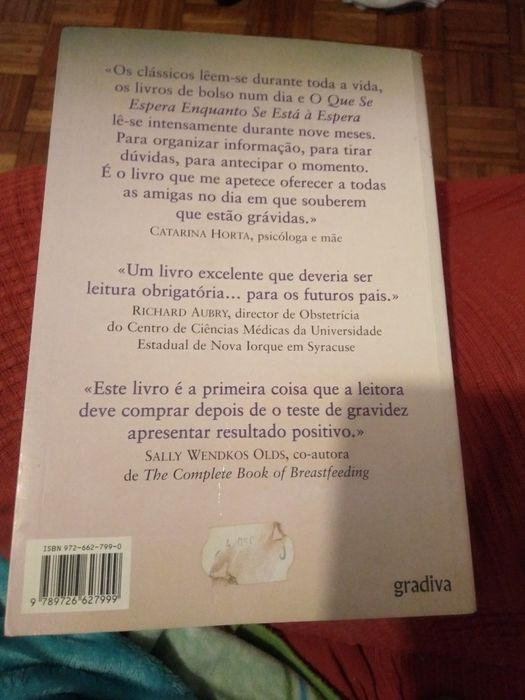 Livro "O que se espera enquanto se está à espera"