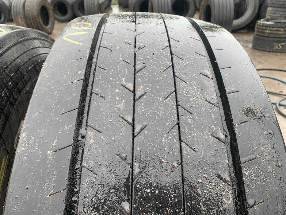 Opony używane ciężarowe naczepa 385/65R22.5 GOODYEAR FUELMAX T 10-11mm