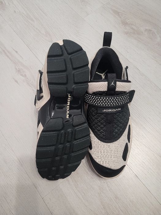 Кроссовки NIKE JORDAN Trunner LX нові original