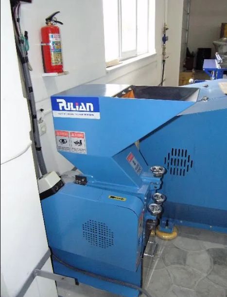 Дробилка для пластика , отходов. литников A-200 , 4 квт Новая! СКИДКИ