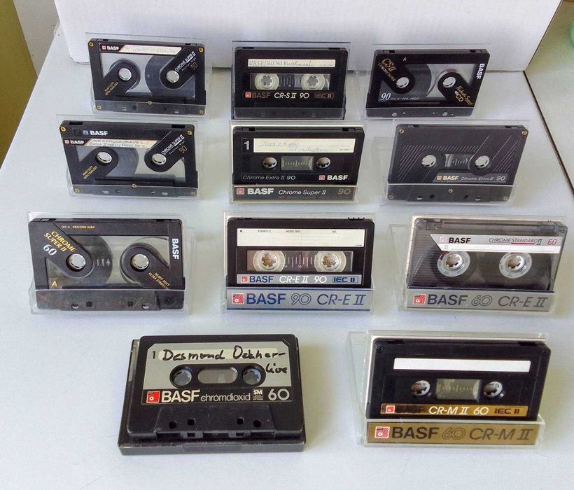АудіокасетиFerumCromeAGFA BASF TDK SONY MAXELL FUJI JVC DENON Konika Goldstar Samsung Master YOKO SKC RAKS SNC RONEeS