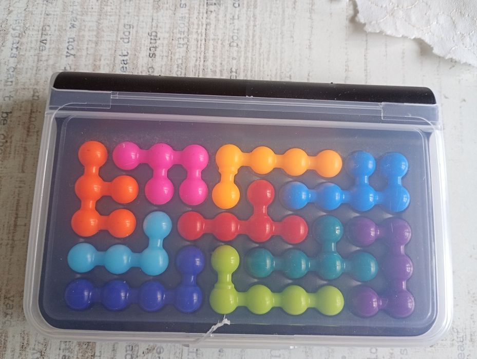 Gra IQ logiczno - zręcznościowa