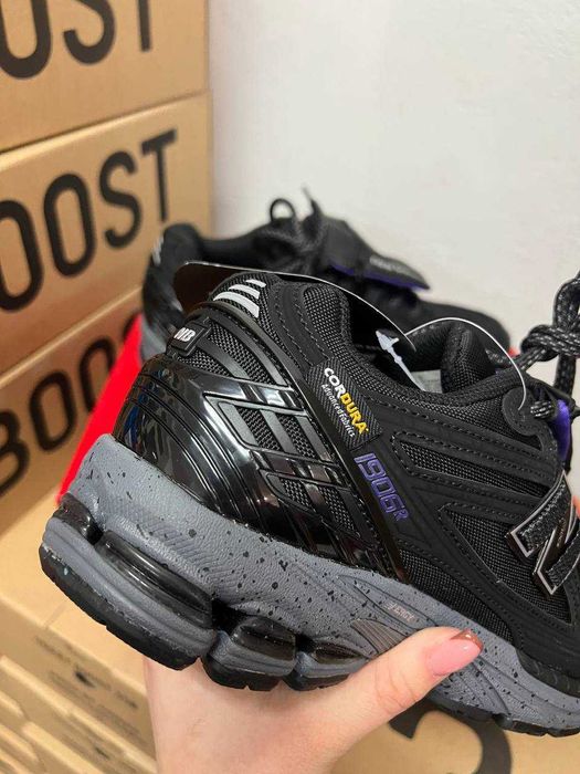 Мужские кроссовки New Balance 1906R Pocket Cordura "Black-Grey" 40-45