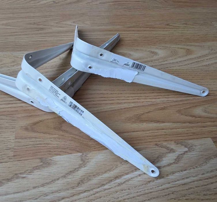 Mão francesa - suporte de prateleiras