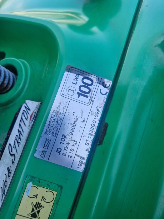 Kosiarka traktorek John deere Sabre 13hp manual