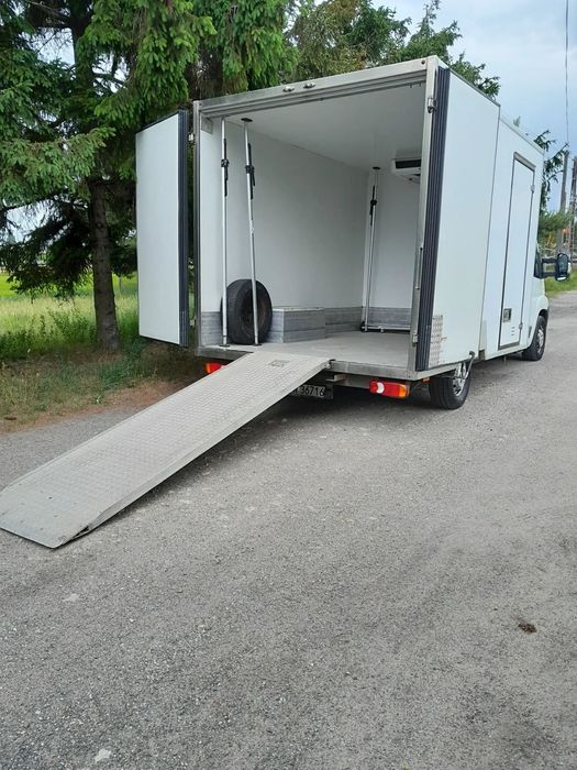 Fiat Ducato  Niskopodłogowy rampa do wózka Thermo King