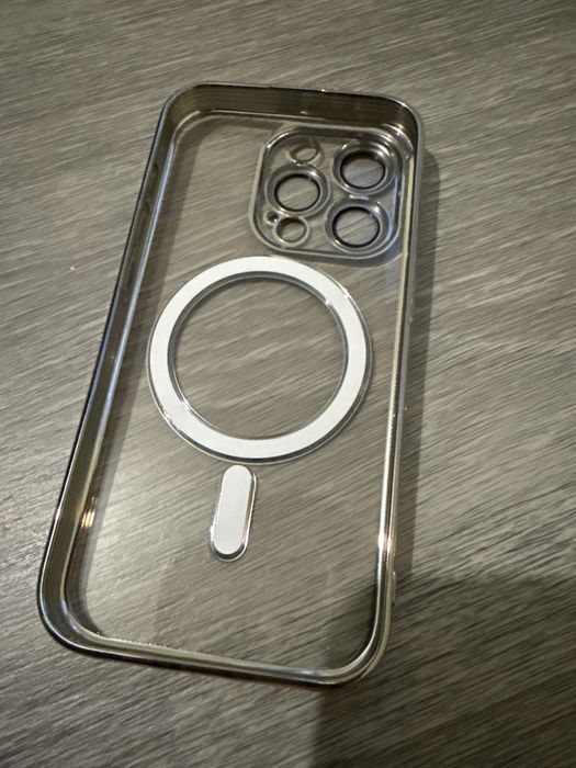 CAPA  IPHONE 15 PRO ja com protecao de cameras