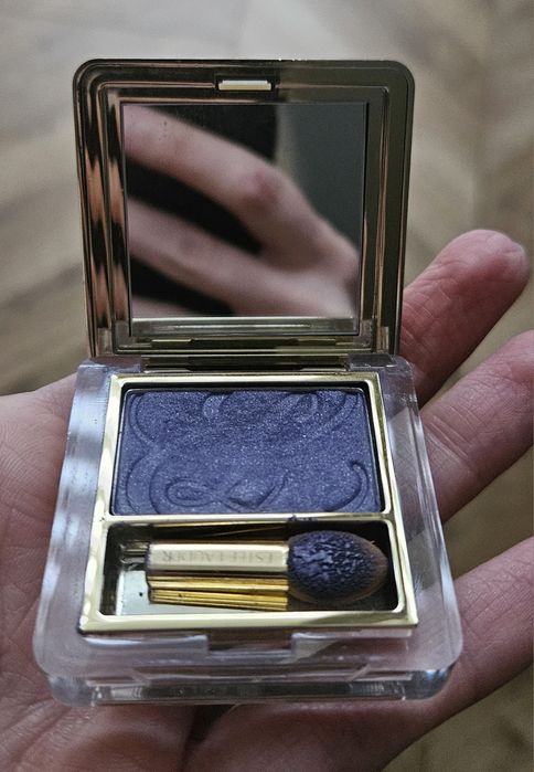 Sprzedam cień Estée Lauder