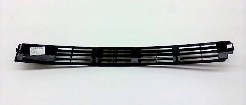 Новая Решетка бампера Ауди 100 С4 в бампер под туманки решетка подиум