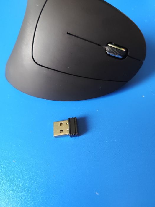 Продається ергономічна мишка