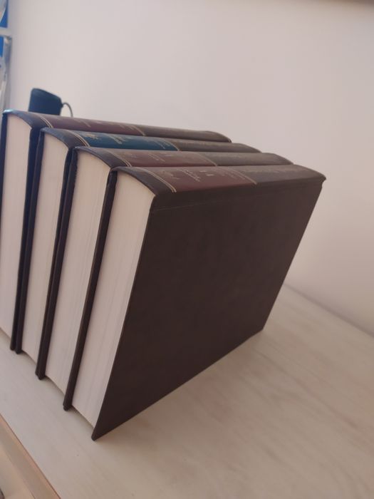 Enciclopédia Britannica 4 volumes Ed americana 1980