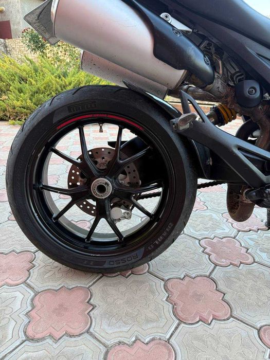 Ducati monster 796