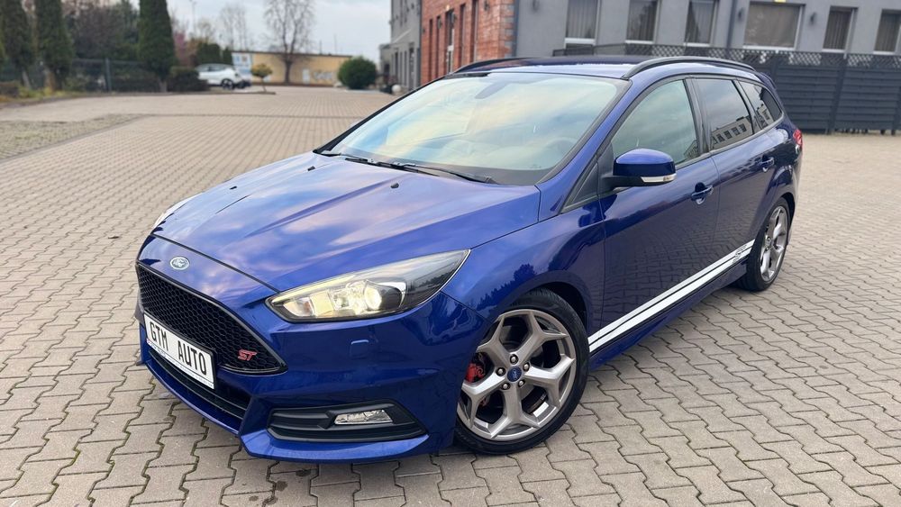 Ford Focus Recaro Nowe opony Stan idealny!!!