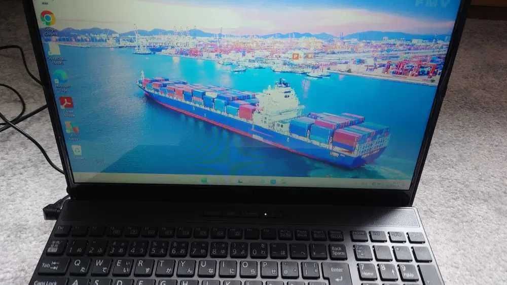 Laptop Fujitsu FMV/ AMD 3020E / Ssd M2 / 8Gb Ram / 2022 Rok/Windows 11