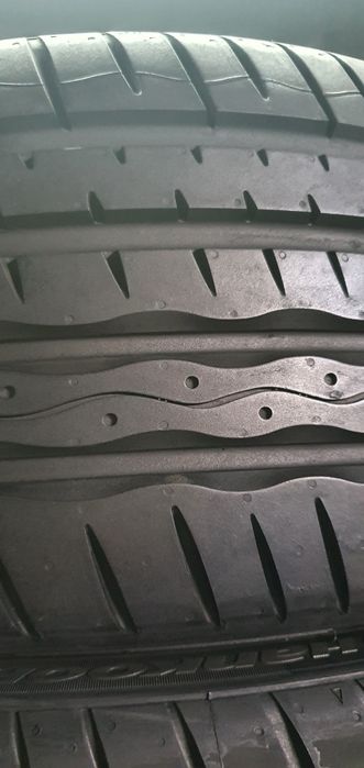 Pneus  215/35/17