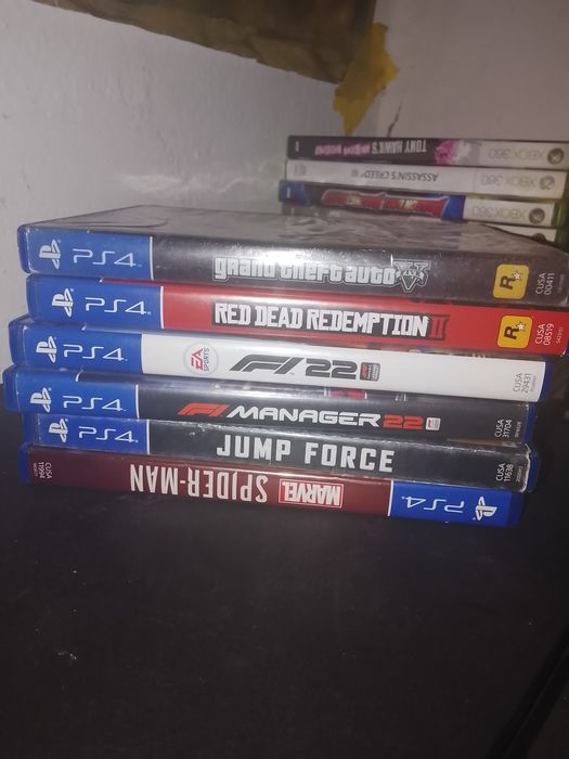 Ps4 slim 500gb usada,quase nova apenas com pó
