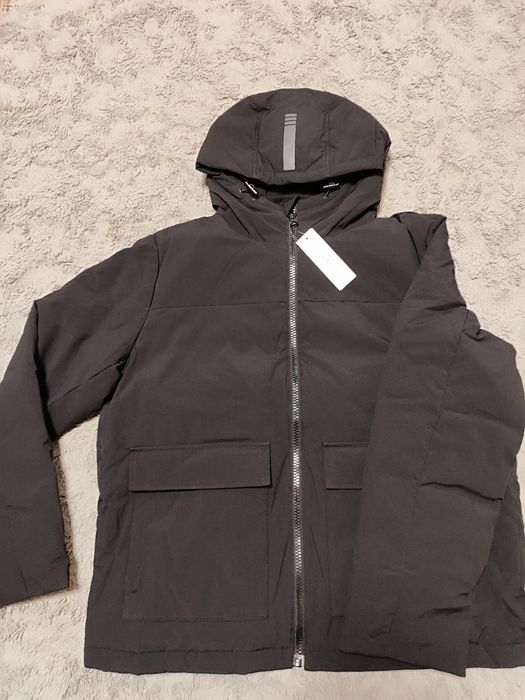 Пухова куртка Esprit р. XL