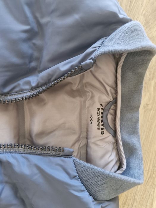 Kamizelka bezrękawnik puchowy pikowany Reserved 140