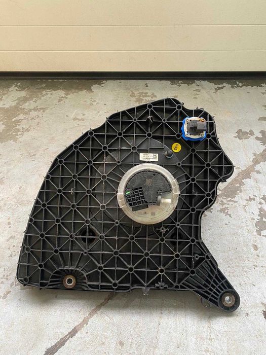 Zbiornik Pompa AdBlue AUDI A4 B9