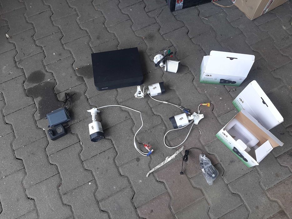 zestaw monitoringu 4 kamery