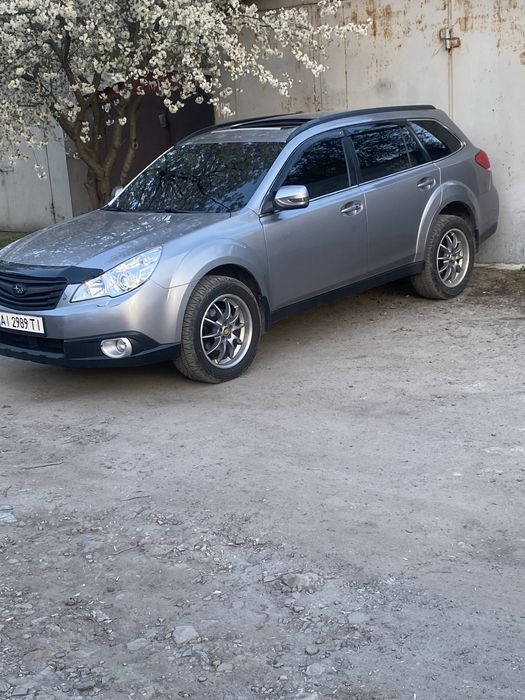 Субару outback 2011