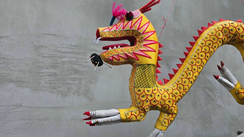 Marionetka tradycyjnego chińskiego smoka
