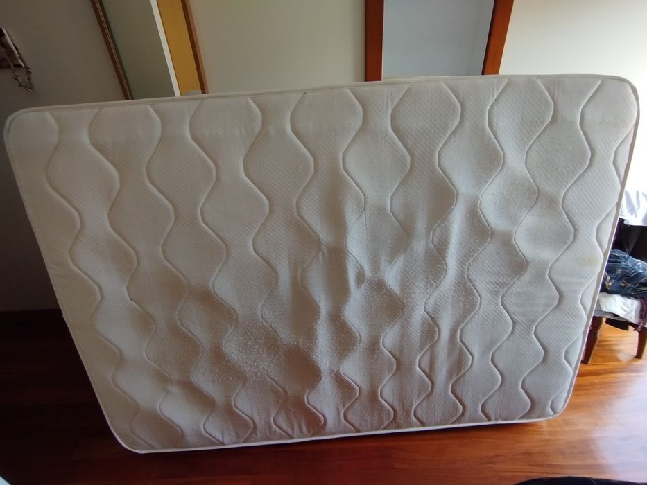 Colchão usado 2m x 1,40m