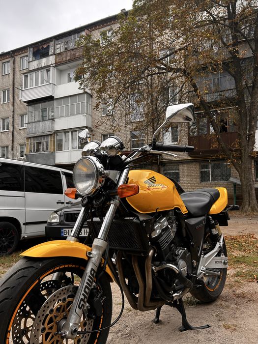 (Продам)Honda CB400SF