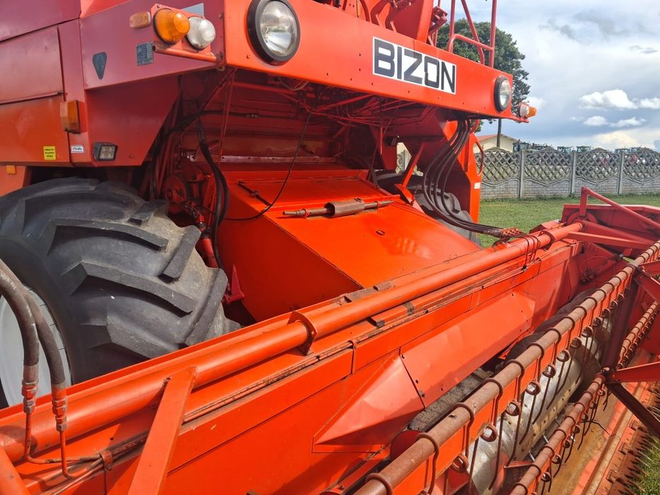 Kombajn Bizon zo56