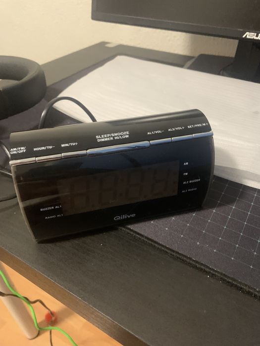 Despertador qilive novo
