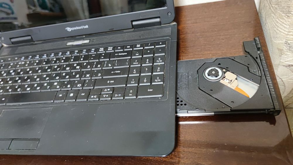 Ноутбук Packard Bell PAWF7 DDR 4Gb