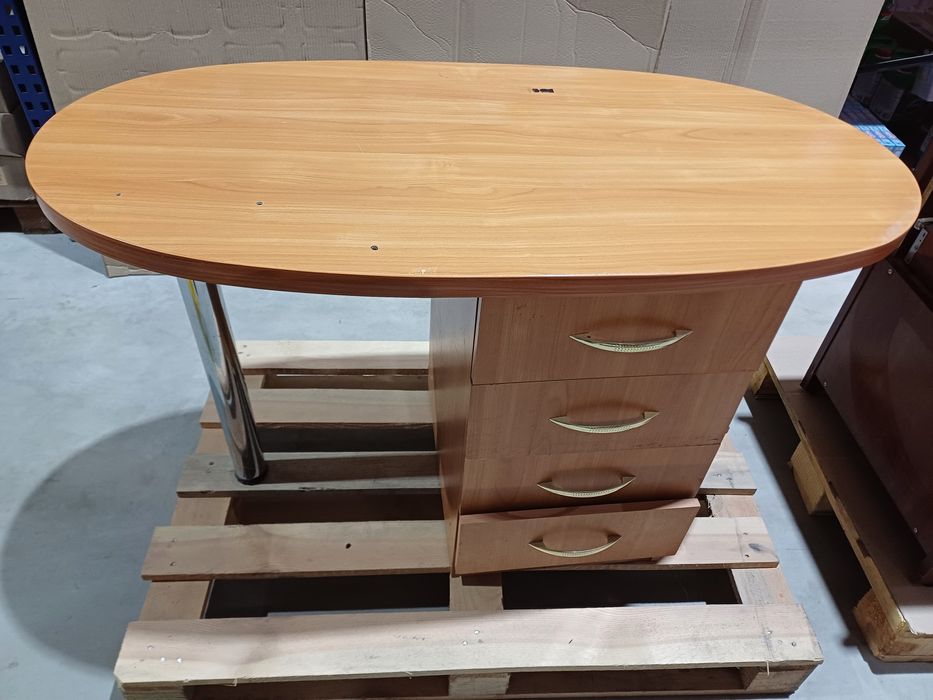 Меблі для офісу в АСОРТИМЕНТІ