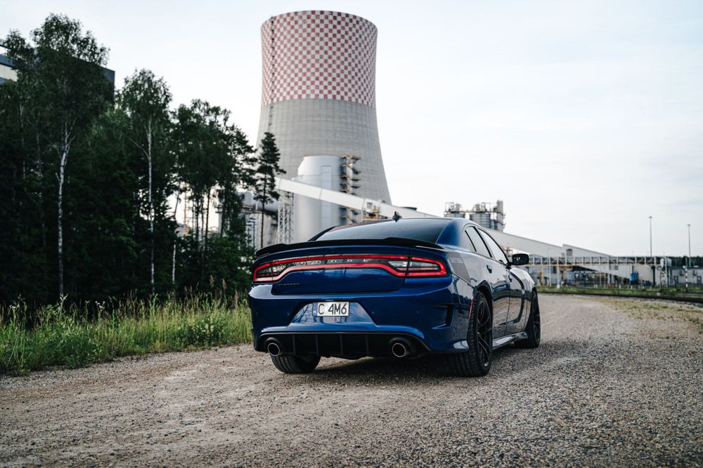 Wynajem Dodge Charger Daytona 6.4L HEMI SRT wypożyczalnia samochodów