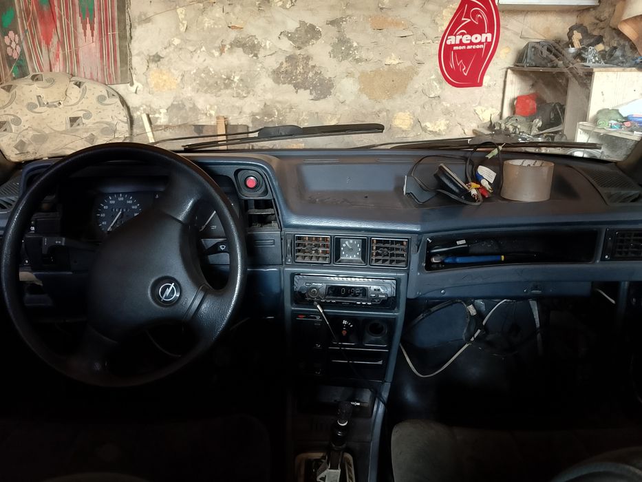 Opel kadett sedan