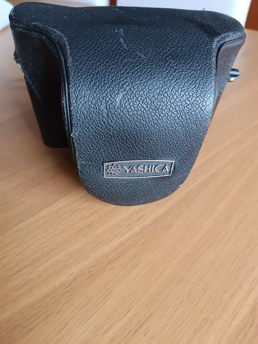 Máquina fotográfica YASHICA electro 35 GSN