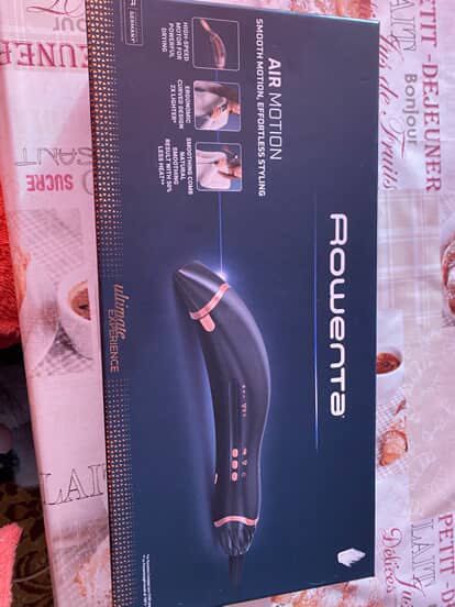 Фен ROWENTA air motion