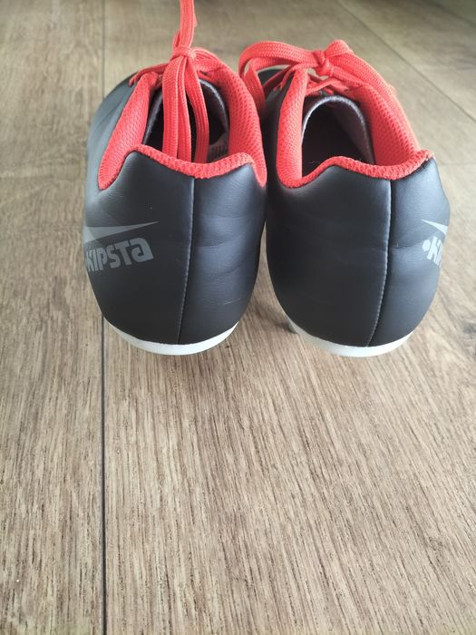 Buty piłkarskie Korki Kipsta rozmiar 40 jak nowe
