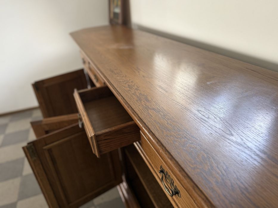 дубовий масивний комод