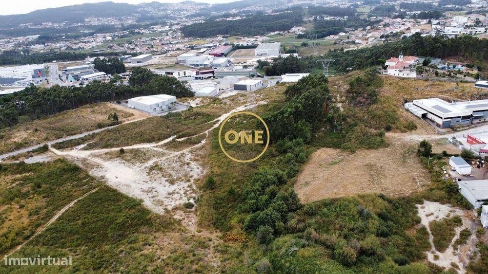 Terreno Industrial l 1210m2 l Ferreira