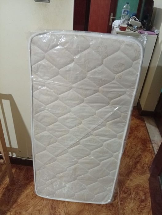 Cama de bebe como nova